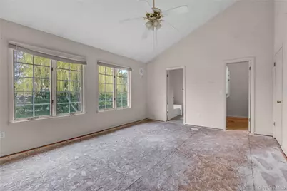 15 Doral Lane, Bay Shore, NY 11706 - Photo 15