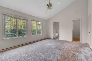 15 Doral Ln, Bay Shore, NY 11706 - Photo 15