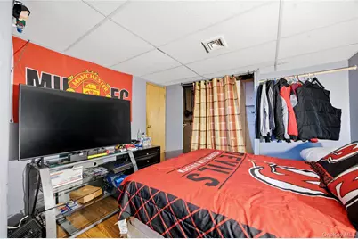 332 Half Mile Road, Central Islip, NY 11722 - Photo 23