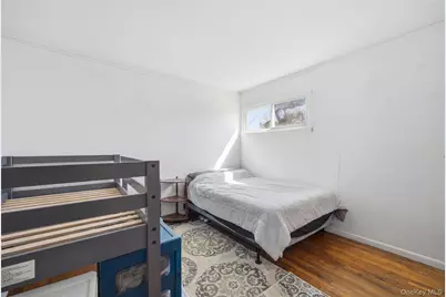 332 Half Mile Road, Central Islip, NY 11722 - Photo 17