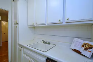 260 Garth Rd, Scarsdale, NY 10583 - Photo 13