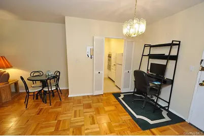 260 Garth Road #4A5, Scarsdale, NY 10583 - Photo 19