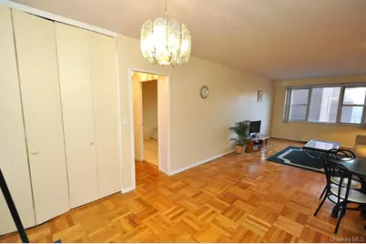 260 Garth Road #4A5, Scarsdale, NY 10583 - Photo 21