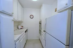 260 Garth Rd, Scarsdale, NY 10583 - Photo 37