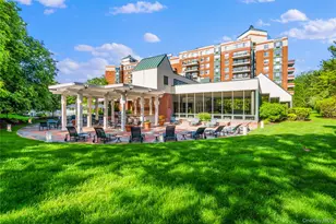 111 Cherry Valley Ave, Garden City, NY 11530 - Photo 29