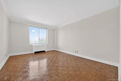 111 Cherry Valley Avenue #M3, Garden City, NY 11530 - Photo 17