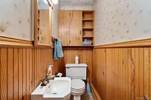 280 Hilda St, East Meadow, NY 11554 - Photo 11