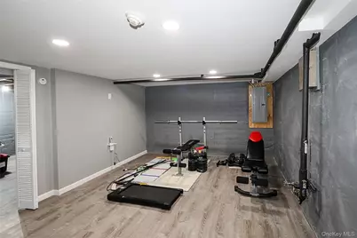 1481 N Meadow Road, Merrick, NY 11566 - Photo 17