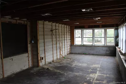 1354 Manor Lane, Bay Shore, NY 11706 - Photo 11