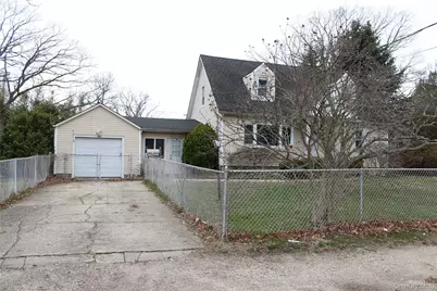 1354 Manor Lane, Bay Shore, NY 11706 - Photo 3