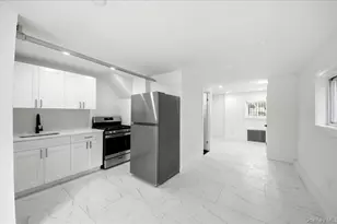 4135 Murdock Ave, Bronx, NY 10466 - Photo 11