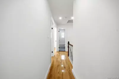 4135 Murdock Avenue, Bronx, NY 10466 - Photo 15