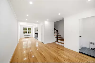 4135 Murdock Avenue, Bronx, NY 10466 - Photo 3