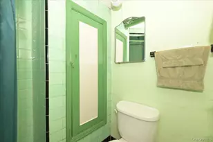 20-03 35th St, Astoria, NY 11105 - Photo 25