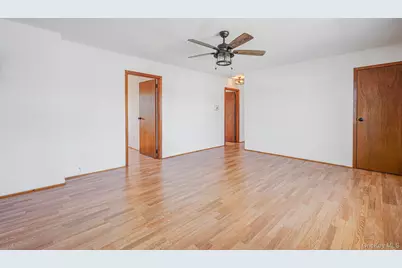 456 15th Street, West Babylon, NY 11704 - Photo 3