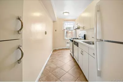 2 Sadore Lane #6M, Yonkers, NY 10710 - Photo 7
