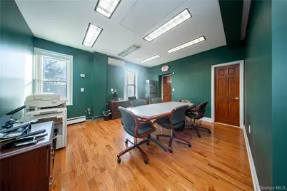 2334 Sound Street, Astoria, NY 11105 - Photo 9