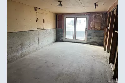 69 Rock Cut Road, Newburgh, NY 12550 - Photo 9