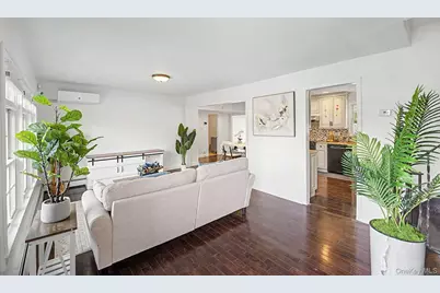 357 Gates Avenue, East Meadow, NY 11554 - Photo 7