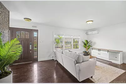 357 Gates Avenue, East Meadow, NY 11554 - Photo 13