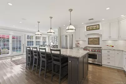 6 Oneonta Court, Centerport, NY 11721 - Photo 5