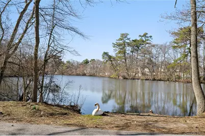 44 Archie Place, West Islip, NY 11795 - Photo 23