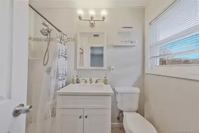 231 W Woodside Avenue, Patchogue, NY 11772 - Photo 13