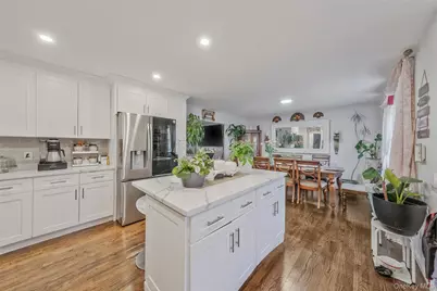 231 W Woodside Avenue, Patchogue, NY 11772 - Photo 7