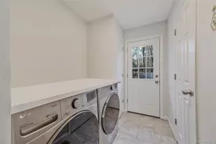 231 W Woodside Ave, Patchogue, NY 11772 - Photo 9