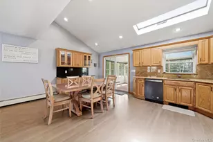 32 46th St, Islip, NY 11751 - Photo 9