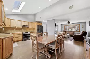 32 46th St, Islip, NY 11751 - Photo 11