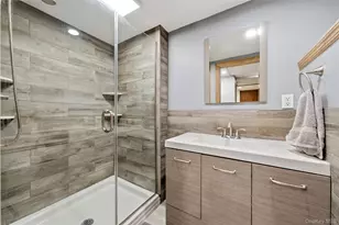 32 46th St, Islip, NY 11751 - Photo 27