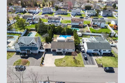 32 46th Street, Islip, NY 11751 - Photo 35