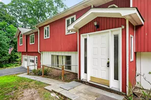 11 Kent Rd, Airmont, NY 10952 - Photo 5