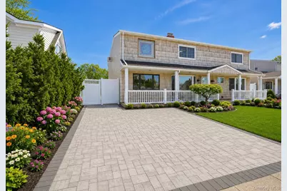 25 Cobalt Lane, Westbury, NY 11590 - Photo 3