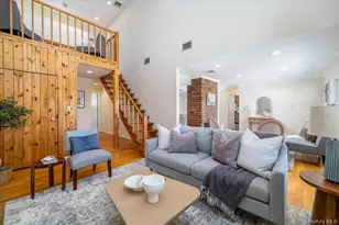 25 Cobalt Ln, Westbury, NY 11590 - Photo 7