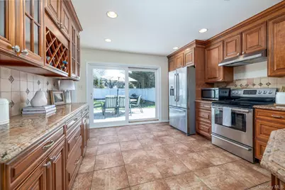 25 Cobalt Lane, Westbury, NY 11590 - Photo 11