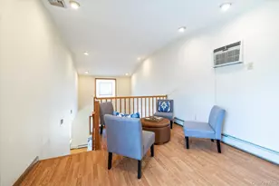 25 Cobalt Ln, Westbury, NY 11590 - Photo 21