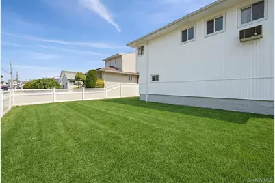 341 Green Court, Oceanside, NY 11572 - Photo 19