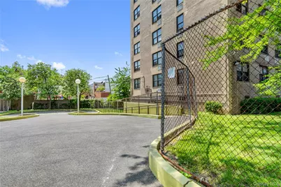 1966 Newbold Avenue #405, Bronx, NY 10472 - Photo 5