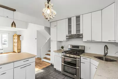 5 Diane Place, Bay Shore, NY 11706 - Photo 5