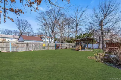 5 Diane Place, Bay Shore, NY 11706 - Photo 25