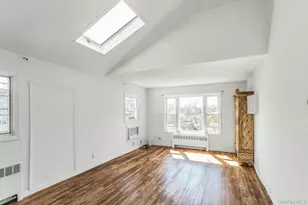 5 Diane Pl, Bay Shore, NY 11706 - Photo 7