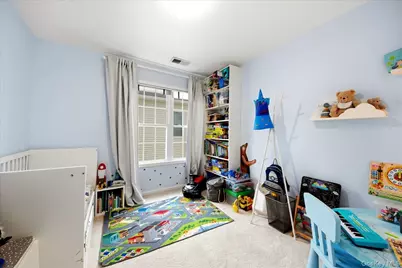 38 Ovation Court, White Plains, NY 10603 - Photo 19
