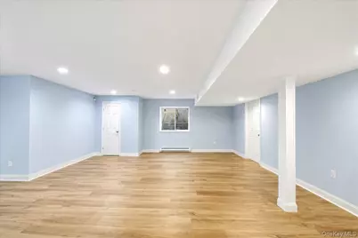 38 Ovation Court, White Plains, NY 10603 - Photo 25