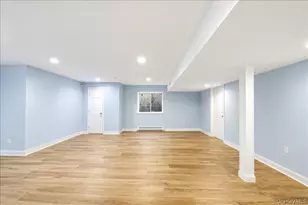 38 Ovation Ct, White Plains, NY 10603 - Photo 25