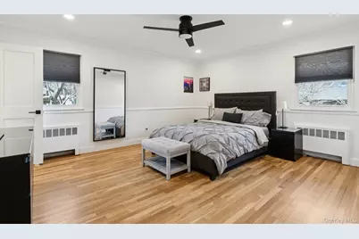 15 Wayland Road, Plainview, NY 11803 - Photo 19