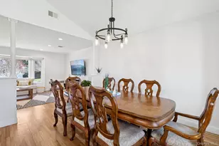 15 Wayland Rd, Plainview, NY 11803 - Photo 13