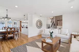 15 Wayland Rd, Plainview, NY 11803 - Photo 7