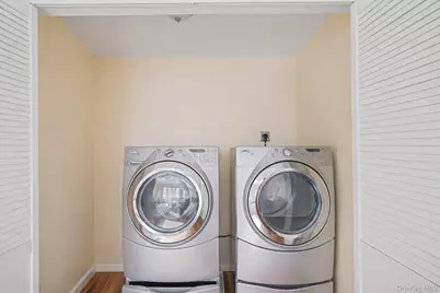 2152 Erma Drive, East Meadow, NY 11554 - Photo 21